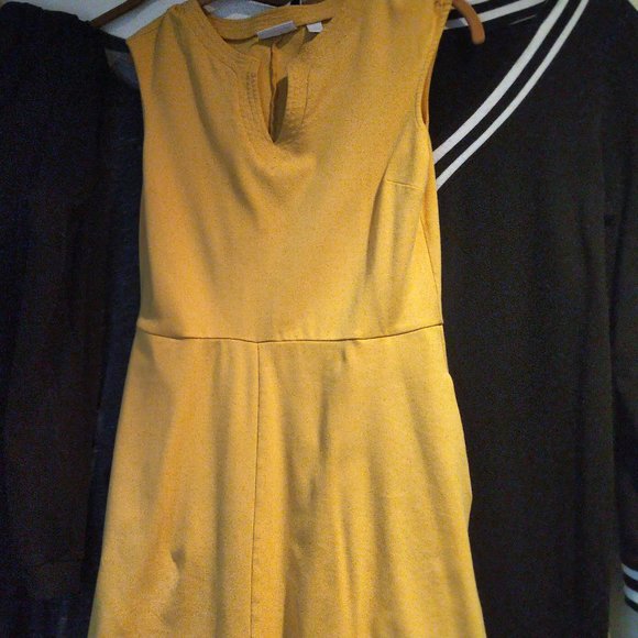 BUNDlE ST-Med Yellow fun t-shirt dress w.graphic Cardi. NY&C Soho St - Picture 3 of 6